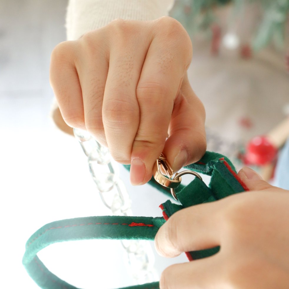 EMMANUEL 聖經毛氈手提包|以馬內利・神與你同行|聖誕經典配色・護經套