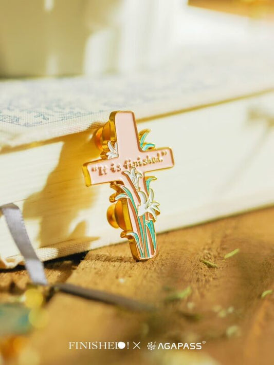 FINISHED成了!金屬宣言胸針|約翰福音19:30・十架救恩|鋅合金烤漆・百合飛鳥款・信仰禮物