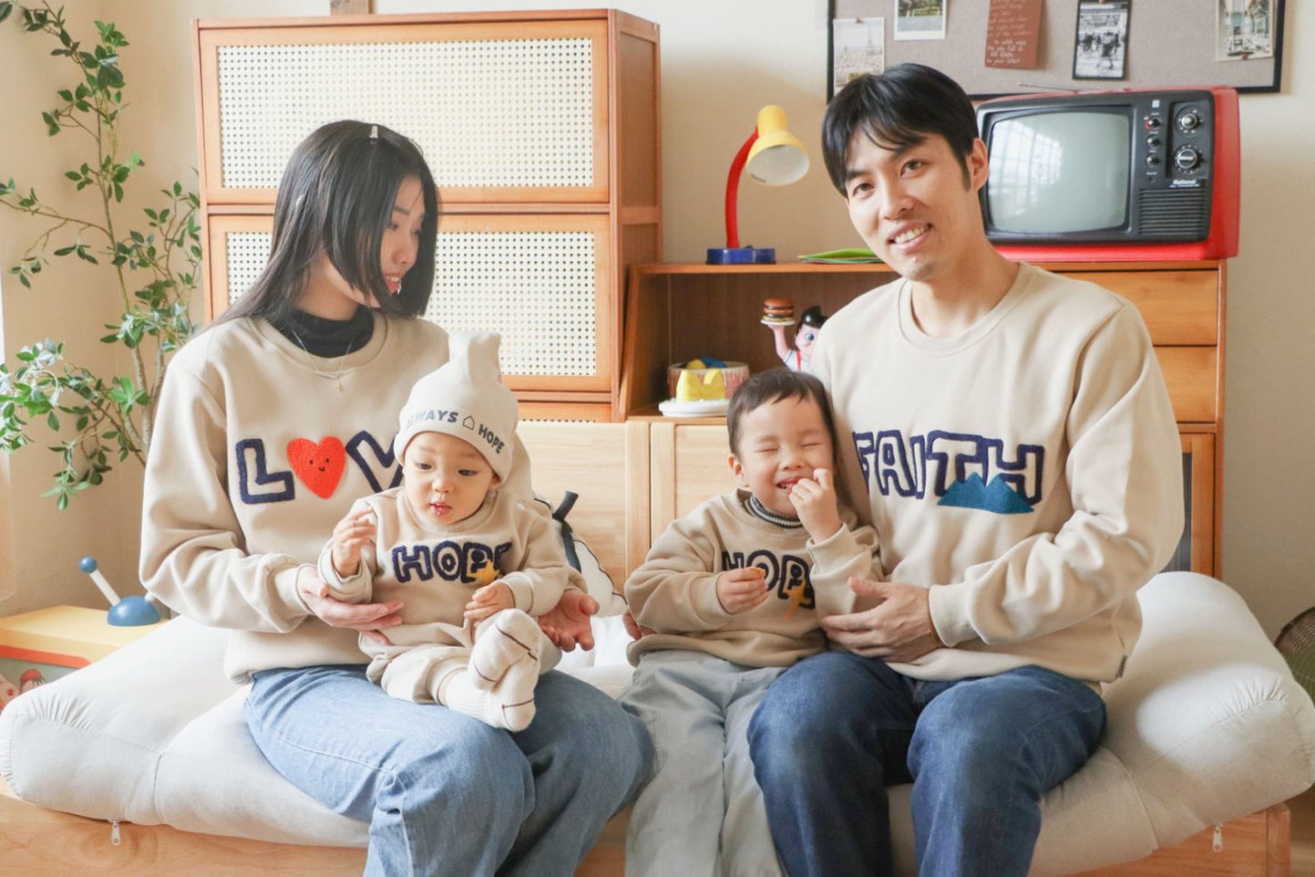 Faith Hope Love 親子裝 (成人女) (燕麥色)|哥林多前書13:13・家庭見證|牛奶絲・家庭營會服