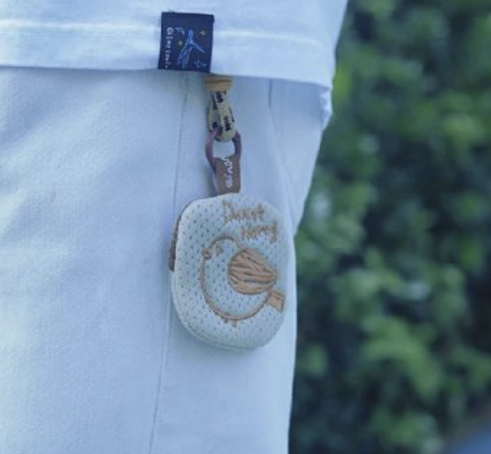 刺繡驅蚊擴香掛件｜詩篇4:8・安然居住｜刺繡工藝・可替換香片・掛飾設計