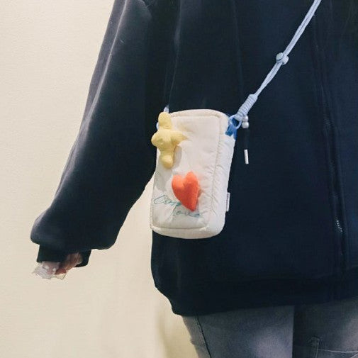 LACK NOTHING 不至缺乏｜十架愛立體手機包｜羅馬書8:38-39・防水斜孭袋・隨身信仰宣告・禮物套裝