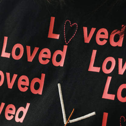 24h Loved 文藝刺繡純棉TEE｜詩篇121:3-4・晝夜守望｜原創刺繡・純棉短袖・信仰T恤