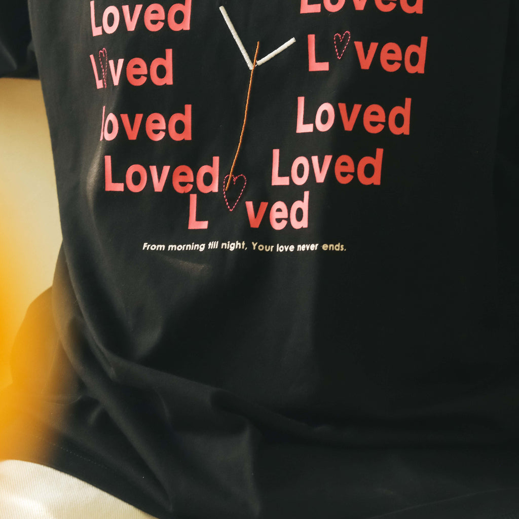 24h Loved 文藝刺繡純棉TEE｜詩篇121:3-4・晝夜守望｜原創刺繡・純棉短袖・信仰T恤