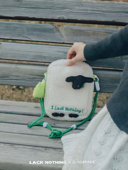 不至缺乏 LACK NOTHING 小羊手機包｜詩篇23篇・好牧人應許｜立體羊羔絨斜揹包・附小草掛件・信徒日用禮物