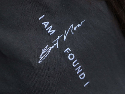 今被尋回 T-shirt｜路加福音15:24・恩典記號｜立體雙面刺繡・十架宣言・營會團服